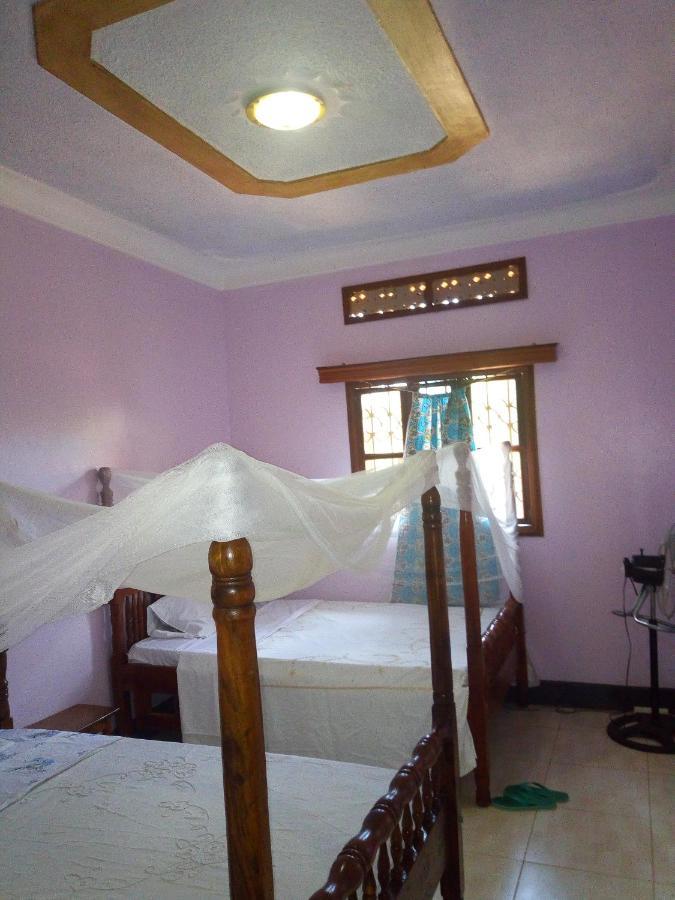 Pross Residence Masindi Exterior foto
